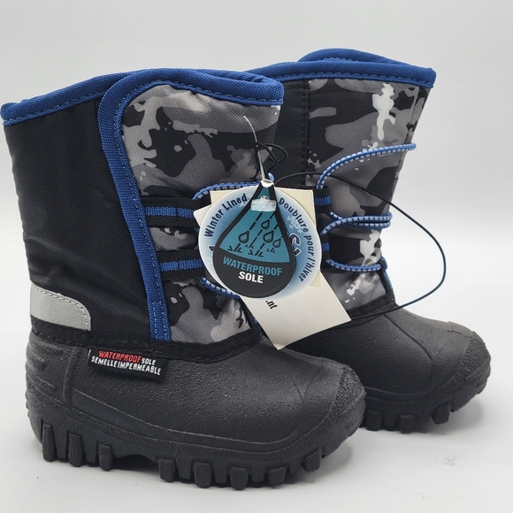 Waterproof baby boots - Picture 1 of 2